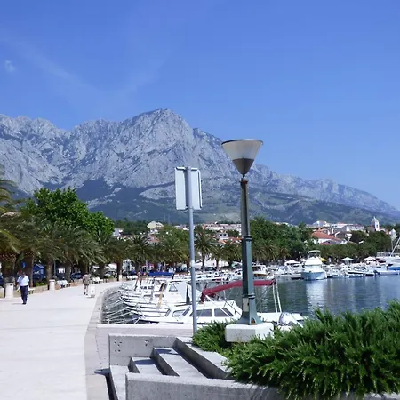 6 Apartment Baska Voda