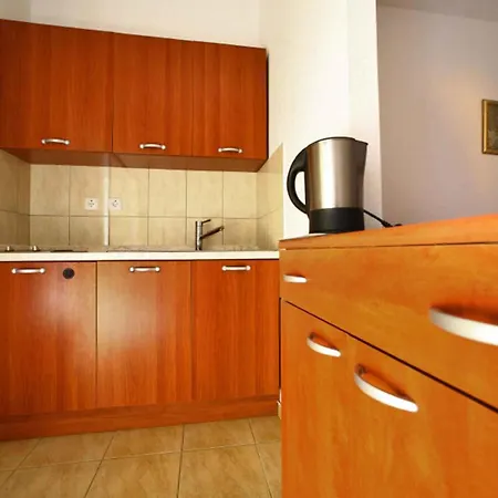 Apartment 6