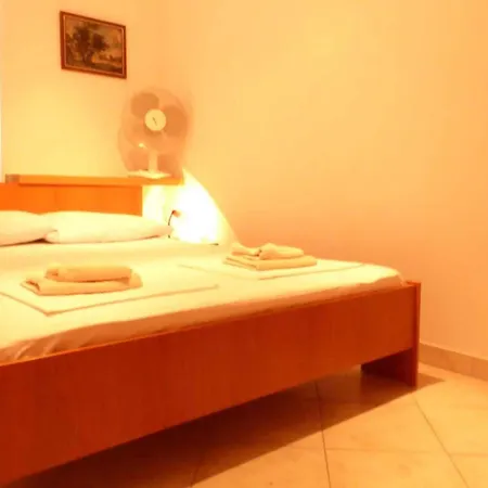 6 Appartement *