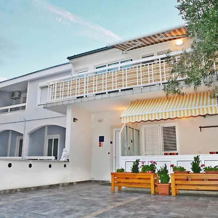 6 Apartmán *